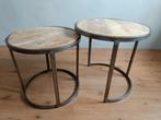 Twee industriële bijzettafels, Minder dan 55 cm, Rond, Zo goed als nieuw, Hout