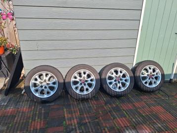 Orginele alfa romeo 147 velgen +winterbanden beschikbaar voor biedingen