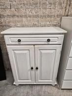 Leuke brocante meidenkast whitewash, Ophalen, Zo goed als nieuw
