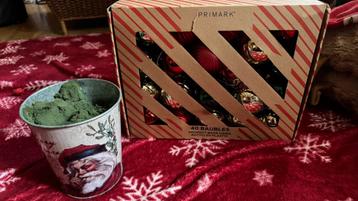 40 plastic kerstballen dois rood groen goud kerst bloempot beschikbaar voor biedingen