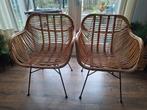 Twee rotan stoelen met metalen poten, Huis en Inrichting, Stoelen, Ophalen, Twee, Bruin, Zo goed als nieuw