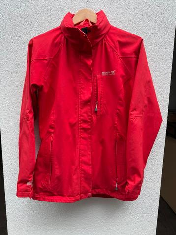 Regatta windbreaker, dames, rood maat 38 waterafstotend beschikbaar voor biedingen