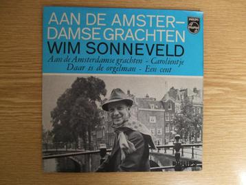 EP  WIM SONNEVELD    AAN DE AMSTERDAMSE GRACHTEN / CAROLIEN beschikbaar voor biedingen