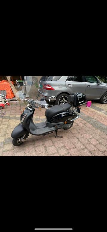 Goed lopende retro beschikbaar voor biedingen