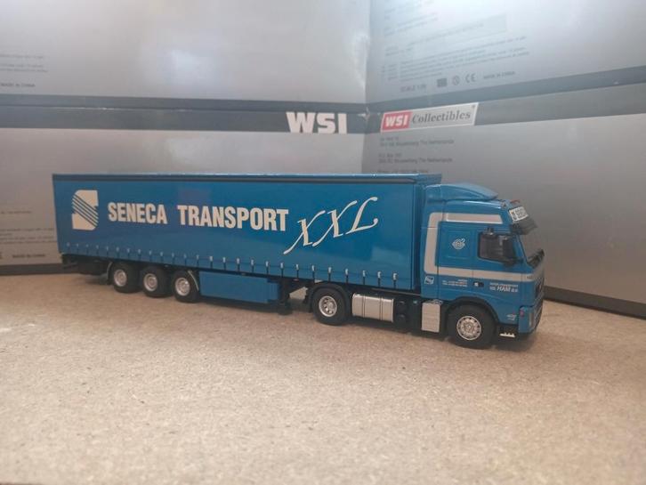 Volvo FH zeiloplegger Seneca WSI, Hobby en Vrije tijd, Modelauto's | 1:50, Nieuw, Bus of Vrachtwagen, Wsi, Ophalen of Verzenden