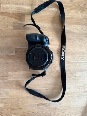Mooie Sony compactcamera met 50x optische zoom beschikbaar voor biedingen