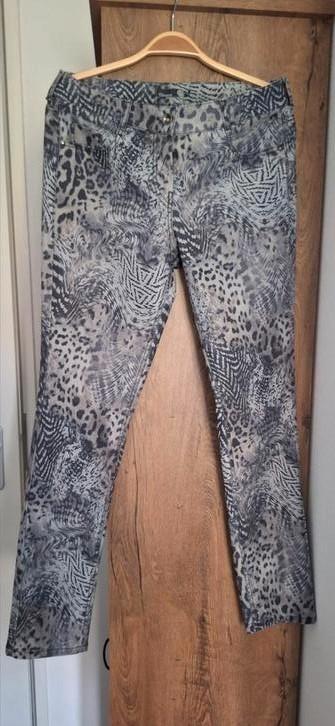 Nieuwe jeans in grijstinten Gardeur in M beschikbaar voor biedingen