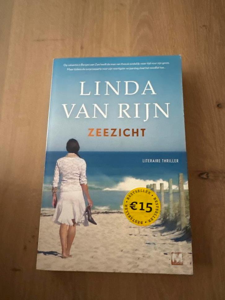 Zeezicht - Linda van Rijn, Boeken, Thrillers, Gelezen, Nederland, Ophalen of Verzenden