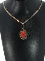 Dieprode bloedkoraal cabochon 14k ketting hanger antiek goud, Sieraden, Tassen en Uiterlijk, Antieke sieraden, Ophalen of Verzenden