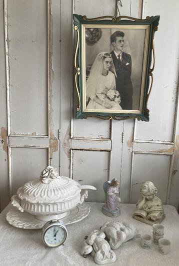 Brocante fotolijst - soepterrine - knielengel - beeldje beschikbaar voor biedingen
