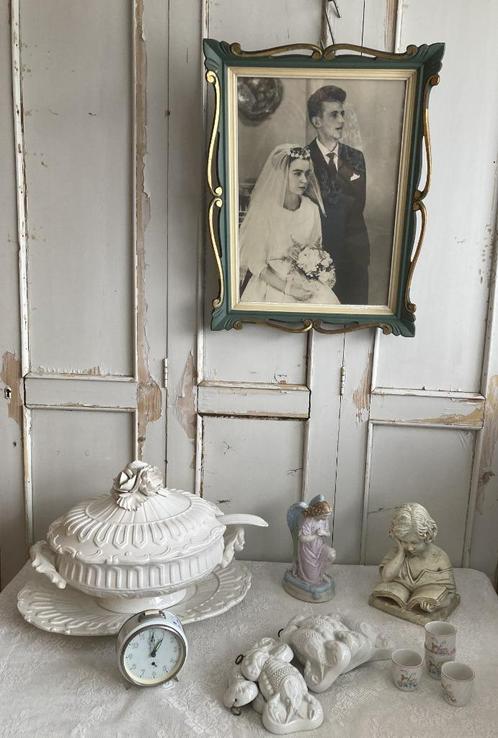 Brocante fotolijst - soepterrine - knielengel - beeldje, Antiek en Kunst, Curiosa en Brocante, Ophalen of Verzenden