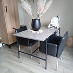 2 nieuw staat leer stoelen,stevig fijne zit,weinig gebruikt, Huis en Inrichting, Ophalen, Zo goed als nieuw, Leer