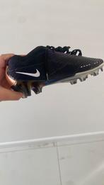 Deze schoenen zijn net niew 0 keer aangedaan 3 dagen oud, Sport en Fitness, Voetbal, Maat XS of kleiner, Ophalen of Verzenden