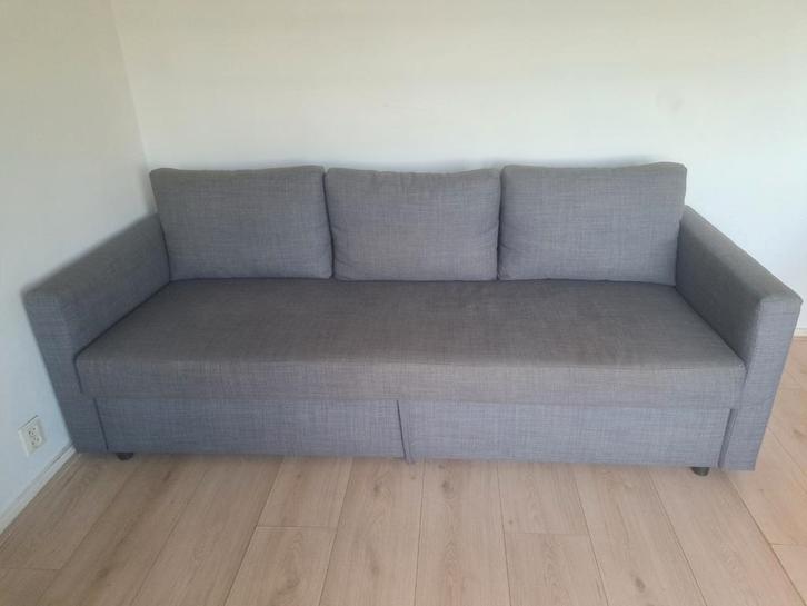 IKEA FRIHETEN Slaapbank - Donkergrijs, Huis en Inrichting, Slaapkamer | Slaapbanken, Gebruikt, Grijs, Ophalen