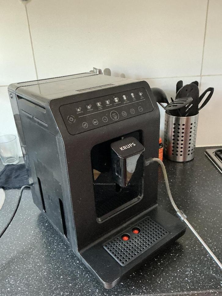 Krups koffiemachine, Witgoed en Apparatuur, Koffiezetapparaten, Gebruikt, Koffiebonen, Koffiemachine, Afneembaar waterreservoir