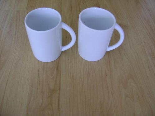 S&P Salt & Pepper witte mokken 2 stuks, Huis en Inrichting, Keuken | Servies, Zo goed als nieuw, Kop(pen) en/of Schotel(s), Aardewerk