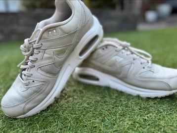 Nike Air – maat 40 beschikbaar voor biedingen
