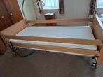 Elektrisch hoog laag bed incl. papegaai, Ophalen, Gebruikt