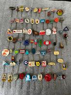 Speldjes o.a. Lassie, Ford, Koninklijke familie, 3 buttons., Verzamelen, Speldjes, Pins en Buttons, Ophalen of Verzenden, Gebruikt