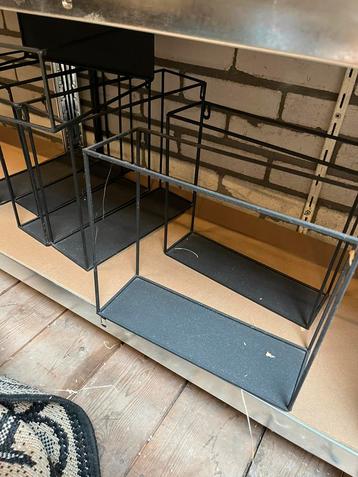 7x wand kubus rek beschikbaar voor biedingen