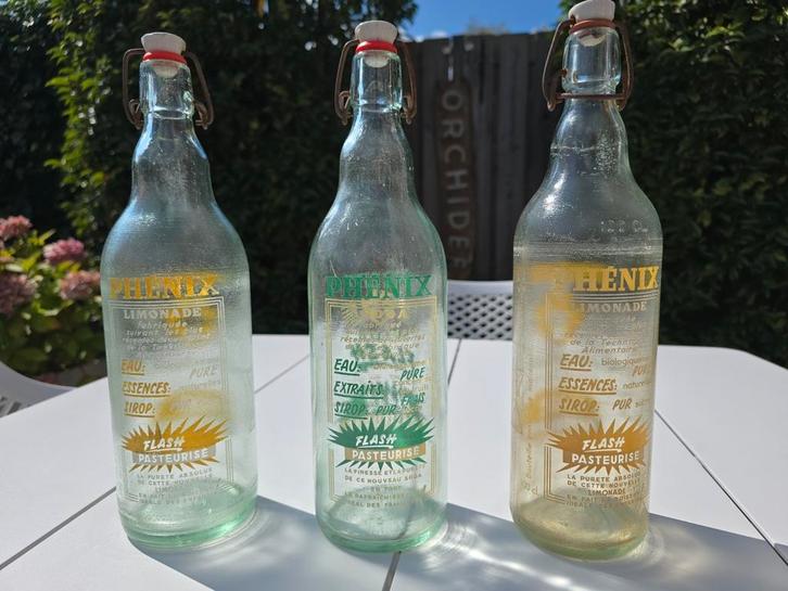 Antieke glazen limonadefles van het merk Phénix €15, Verzamelen, Merken en Reclamevoorwerpen, Zo goed als nieuw, Gebruiksvoorwerp