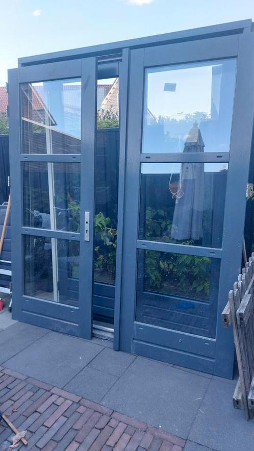 Dubbele openslaande deuren tuindeuren met kozijn, Doe-het-zelf en Verbouw, Kozijnen en Schuifpuien, Zo goed als nieuw, Deurkozijn