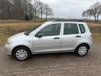 Mazda 2 1.4 16V 2004 Grijs, Auto's, Mazda, Voorwielaandrijving, 1025 kg, 15 km/l, 40 €/maand