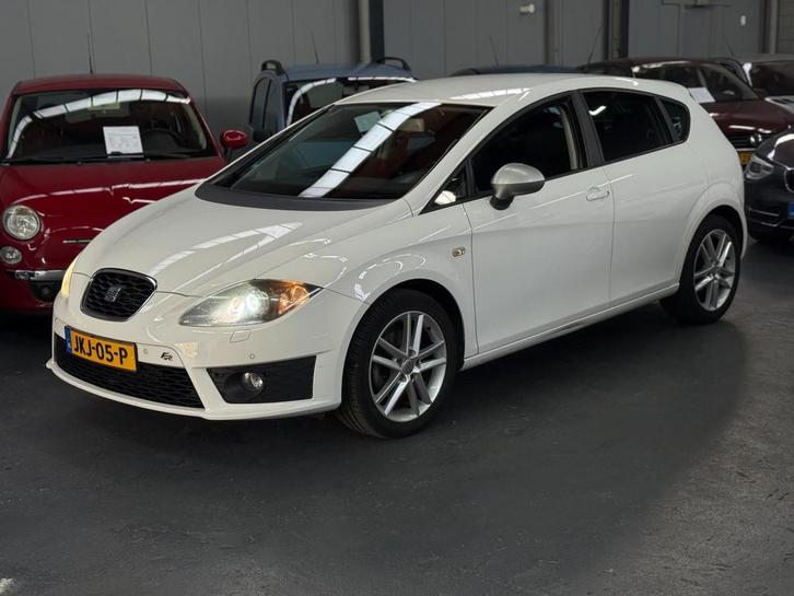 Seat LEON 1.4 TSI FR Businessline High Nieuwe APK NAP, Auto's, Seat, Bedrijf, Te koop, Leon, ABS, Airbags, Airconditioning, Bochtverlichting