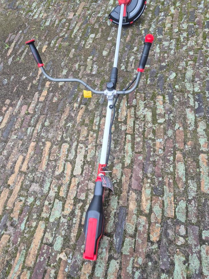 Accu Bosmaaier AGILLO Einhell NIEUW, Tuin en Terras, Bosmaaiers, Nieuw, Accu, Ophalen