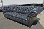 4 zits Engels leder Chesterfield vintage zwart SHOP MODEL, Nieuw, 250 tot 300 cm, Rechte bank, Ophalen of Verzenden