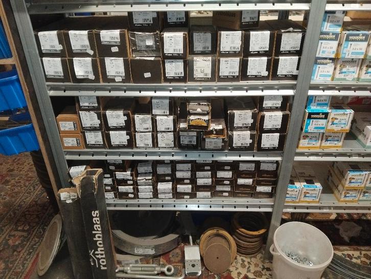 Schroeven Rothoblaas Constructieve materialen, Doe-het-zelf en Verbouw, IJzerwaren en Bevestigingsmiddelen, Nieuw, Schroeven, 100 tot 250 mm