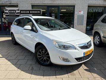 Opel Astra Sports Tourer 1.4 Cosmo Trekhaak Navi Nw Apk Beur beschikbaar voor biedingen