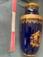 Kobalt porseleinen vaas met gouden versierd, Antiek en Kunst, Antiek | Vazen, Ophalen of Verzenden