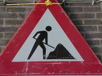 7 stuks verkeersborden voor in bijv. kroeg mancave etc.   beschikbaar voor biedingen
