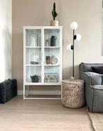 Witte Vitrinekast van Jysk, Ophalen, Met deur(en), 50 tot 100 cm, Zo goed als nieuw