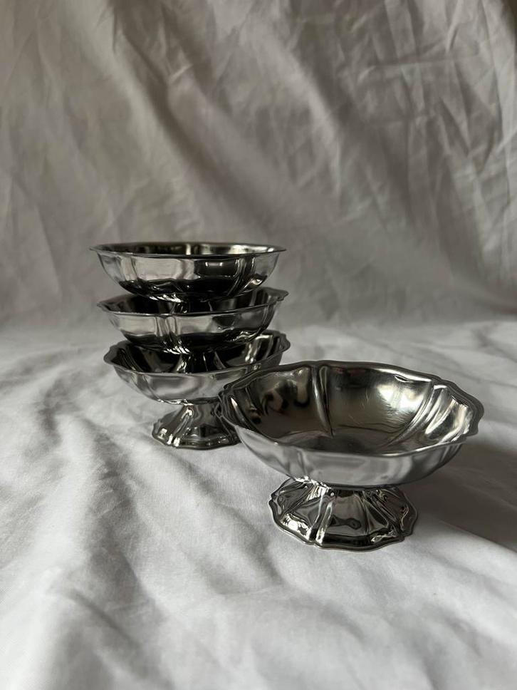 Vintage Franse RVS ijscoupes Guy Degrenne | tulpvorm | inox, Huis en Inrichting, Keuken | Servies, Overige typen, Overige stijlen