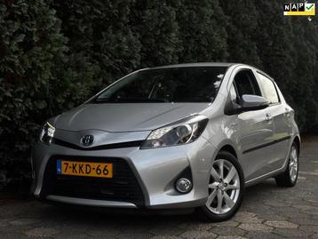 Toyota Yaris 1.5 Full Hybrid Dynamic | Navi | Trekhaak beschikbaar voor biedingen