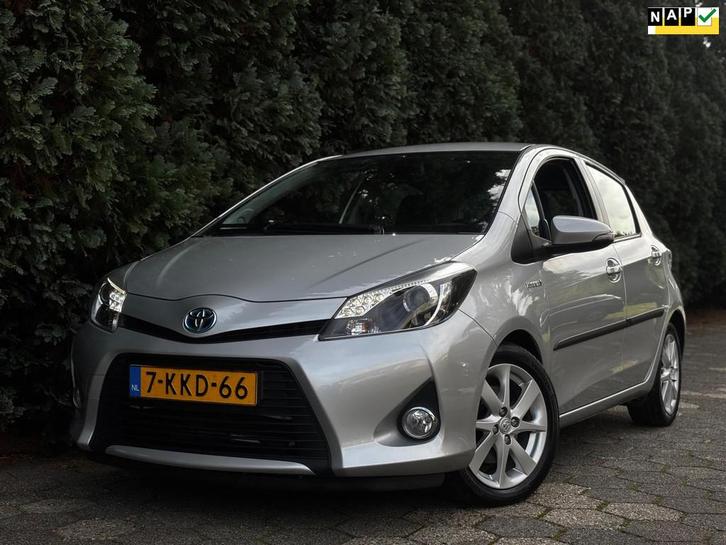 Toyota Yaris 1.5 Full Hybrid Dynamic | Navi | Trekhaak, Auto's, Toyota, Bedrijf, Te koop, Yaris, ABS, Achteruitrijcamera, Airbags