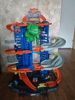 Hotwheels Ultimate Garage Dino inclusief 9 autootjes, Ophalen, Zo goed als nieuw, Handmatig, Hot Wheels