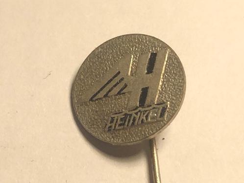 Metalen HEINKEL Oud Scootermerk Speld (Zwart/Metaalkleur)., Verzamelen, Speldjes, Pins en Buttons, Zo goed als nieuw, Speldje of Pin
