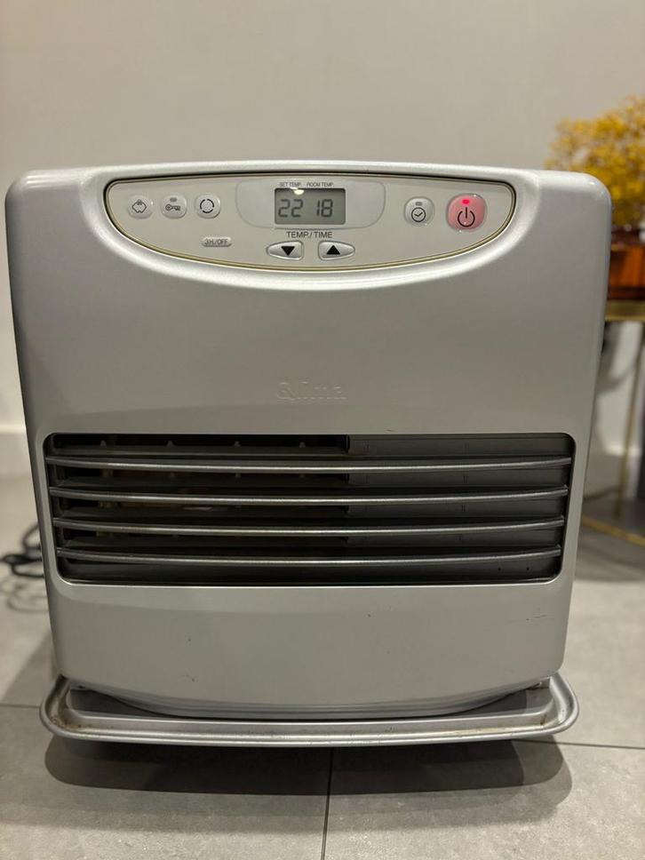 Qlima 8040 tc 4 kw petroleumkachel, Huis en Inrichting, Kachels, Gebruikt, Vrijstaand, Oliekachel, Overige brandstoffen, Ophalen of Verzenden