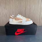 Custom Air Jordan 1 Low Travis Scott Beige - Maat 42, Kleding | Heren, Schoenen, --, Bruin, Nike, Nieuw