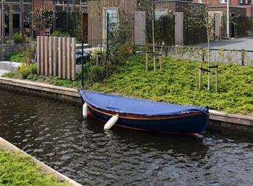 Laakse sloep 4,30x1,70 beschikbaar voor biedingen