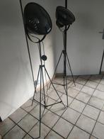 2 industriele 160cm hoge schijnwerper lampen (pronto wonen), Huis en Inrichting, Lampen | Vloerlampen, Ophalen of Verzenden, Zo goed als nieuw