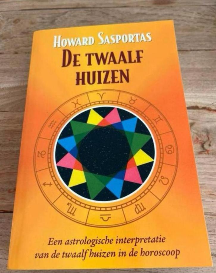 De twaalf huizen, Boeken, Esoterie en Spiritualiteit, Zo goed als nieuw, Achtergrond en Informatie, Astrologie, Ophalen of Verzenden