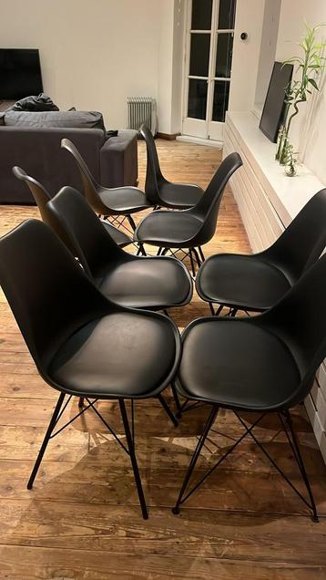 8x eettafel stoelen beschikbaar voor biedingen