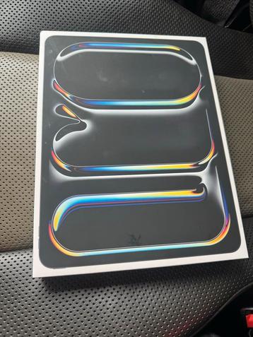 iPad Pro 13" M4 256GB Space Black - Nieuwstaat! beschikbaar voor biedingen