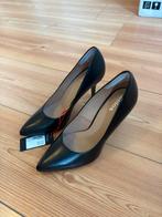 Wojas leren hakken - maat 38.5 - nooit gedragen, Kleding | Dames, Schoenen, Ophalen, Zo goed als nieuw, Zwart, Pumps