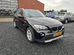 BMW X1 X1 SDRIVE20I (bj 2011, automaat), Gebruikt, 4 cilinders, Met garantie (alle), Zwart