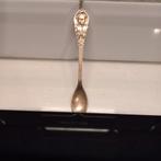 Verzilverd lepeltje Nederland helpt Indie 1945, Ophalen of Verzenden, Nederland, Embleem of Badge